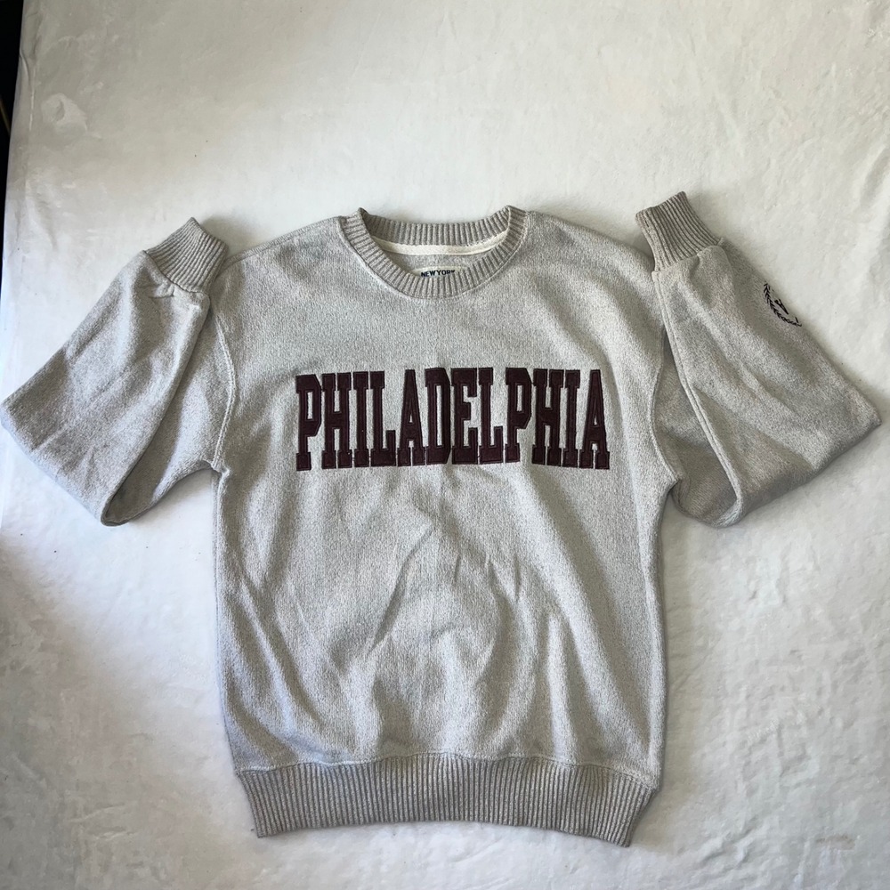 New York Popular Philadelphia Sweatshirt Womens Small Grey Crewneck Preppy Cozy‎